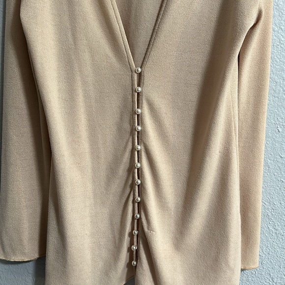 Princess Polly Cardigan w/pearl buttons - Picture 2 of 4